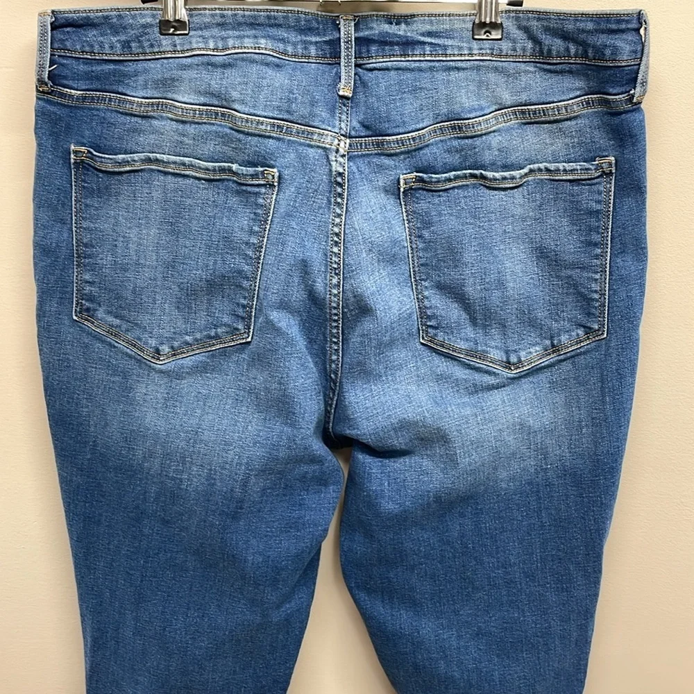 Old Navy Rockstar Super Skinny High Rise Secret Slim Pocket Distressed Denim 18L
